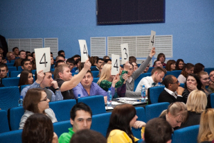 28 Февраля в ПГУ прошел финал межфакультетского фестиваля КВН ПГУ