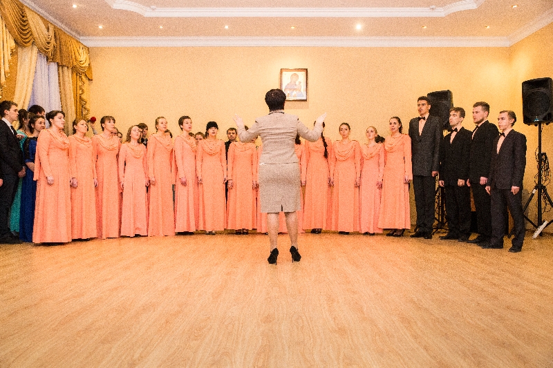 Молодежный студенческий хор ПГУ под руководством Ершовой Л.В. принял участие в Молодежном бале Пензенской духовной семинарии.